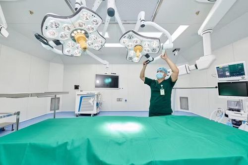 Việc chuẩn bị hệ thống y tế đủ khả năng xử trí tình huống khẩn cấp tại chỗ là đặc biệt quan trọng khi Phú Quốc đón lượng khách tăng mạnh, đặc biệt khi hòn đảo đang hướng tới đăng cai APEC 2027