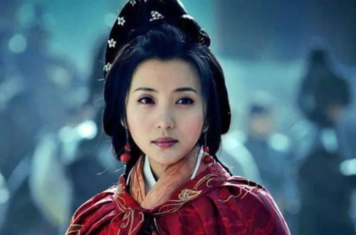 Điêu Thuyền được xem là mỹ nhân đóng vai trò trung tâm trong liên hoàn kế của Vương Doãn, nhưng số phận sau đó vẫn còn nhiều tranh cãi.