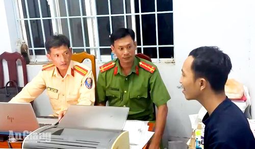 Bùi Chí Linh khai nhận tại cơ quan công an.