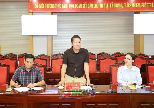 Đại diện chủ đầu tư trình bày khái quát về dự án.