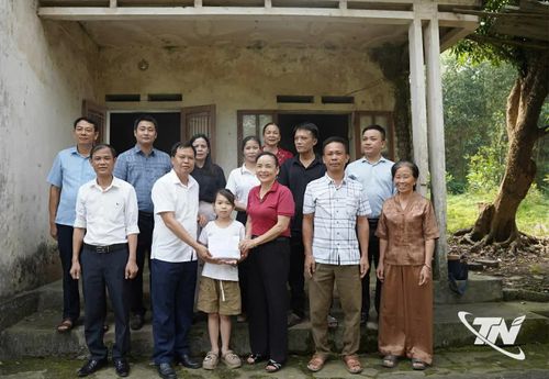Ban công tác Mặt trận kêu gọi chung tay ủng hộ gia đình có hoàn cảnh đặc biệt khó khăn ở tổ dân phố Quân Xóm.