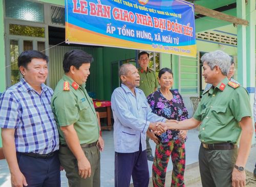 Công an tỉnh Vĩnh Long thực hiện tốt chính sách cho người hoàn lương