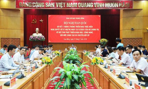 Hội nghị toàn quốc sơ kết 1 năm 6 tháng triển khai thực hiện Nghị quyết số 57-NQ/TW của Bộ Chính trị về đột phá phát triển khoa học, công nghệ, đổi mới sáng tạo và chuyển đổi số tại điểm cầu Cao Bằng.