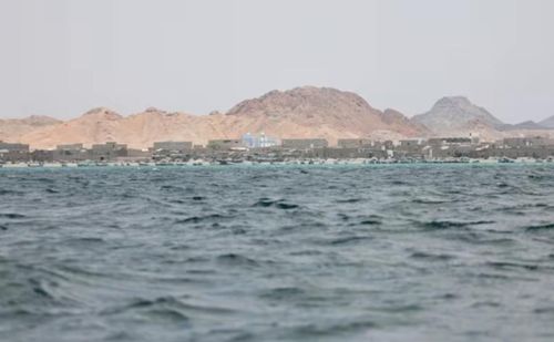 Cảnh quan ngôi làng ven biển Bab el-Mandeb, Yemen. (Ảnh: Reuters)