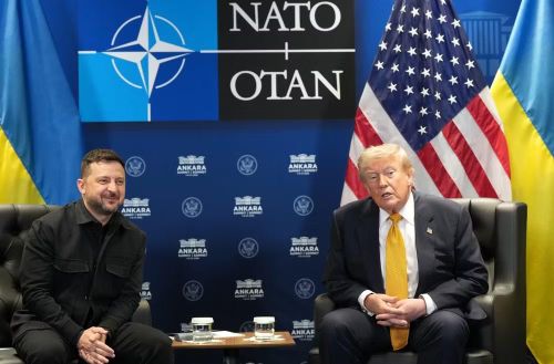 Tại cuộc gặp ở Thổ Nhĩ Kỳ tuần trước, Tổng thống Mỹ Donald Trump cũng dành lời khen cho Tổng thống Volodymyr Zelensky và chấp thuận để Ukraine sản xuất tên lửa phòng không Patriot theo giấy phép nhượng quyền từ Mỹ.