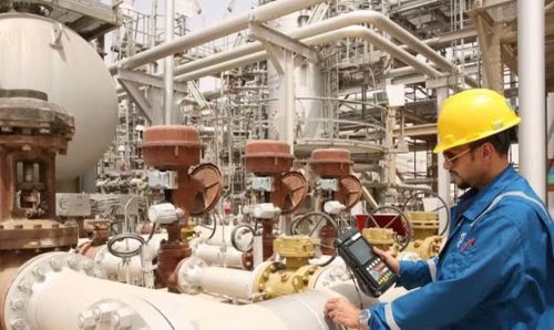 Cùng ngày, Tập đoàn Dầu khí Kuwait thông báo một cơ sở quan trọng của ngành dầu khí đã nhiều lần trở thành mục tiêu tấn công, khiến nhiều người bị thương và gây thiệt hại vật chất đáng kể.