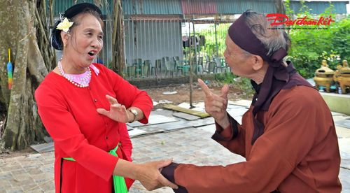 Đây là phần thể hiện rõ nhất trình độ của người thực hành, đồng thời phản ánh kho tàng tri thức dân gian được tích lũy và lưu truyền trong cộng đồng qua nhiều thế hệ.