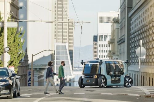  NHTSA đã gửi thư tới các doanh nghiệp phát triển xe tự lái, cho biết cơ quan này đã ghi nhận nhiều trường hợp robotaxi đi vào các hiện trường cứu hộ đang hoạt động. 