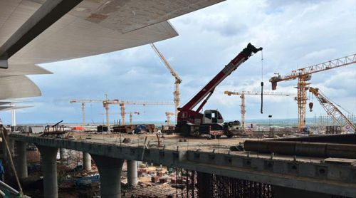 Phương tiện, máy móc được tập trung đẩy nhanh tiến độ