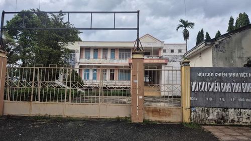Phường Bình Phước chưa thể tiếp nhận 10 trụ sở dôi dư dù đã có quyết định điều chuyển do thiếu thủ tục pháp lý.