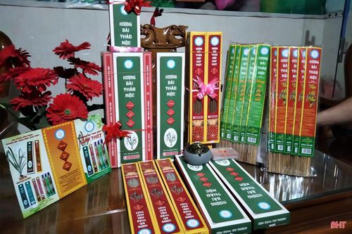 Hương bài thảo mộc – sản phẩm đạt chứng nhận OCOP 3 sao là kết quả của quá trình tâm huyết, đổi mới và nỗ lực phát triển sản xuất của anh Giáp.