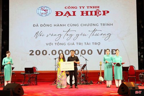 Công ty TNHH Đại Hiệp tài trợ 200 triệu đồng.