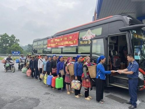 Bộ Xây dựng đề xuất bổ sung hệ thống chống lật cho xe khách giường nằm (Ảnh minh họa - Nguồn: Internet).