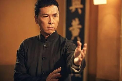 Nhân vật đóng Diệp Vấn. 