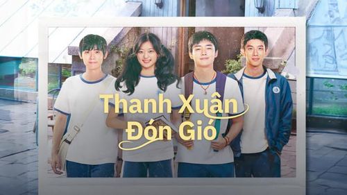 Lấy bối cảnh một thị trấn dầu mỏ vào cuối những năm 1990, Thanh Xuân Đón Gió theo chân Trình Miêu Miêu cùng em trai và những người bạn thân trải qua quãng đời học sinh với biết bao niềm vui, nỗi buồn và những ước mơ đầu đời. Từ áp lực học tập, mâu thuẫn gia đình đến những rung động tuổi trẻ, mỗi trải nghiệm đều góp phần giúp các nhân vật trưởng thành hơn. Bằng cách kể mộc mạc và gần gũi, bộ phim truyền tải giá trị của tình thân, tình bạn và sự đồng hành trong những năm tháng đẹp nhất của cuộc đời.