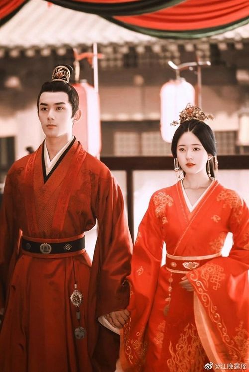 Tinh Hán Xán Lạn: Nguyệt Thăng Thương Hải do Ngô Lỗi, Triệu Lộ Tư đóng chính. Ảnh: Weibo 