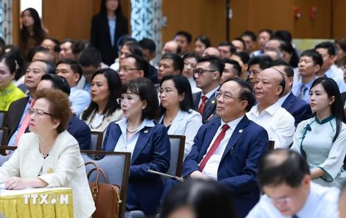 Đại diện các doanh nghiệp tham dự Hội nghị. Ảnh: TTXVN