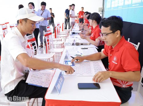 Người dân lựa chọn vị trí mua căn nhà ở xã hội