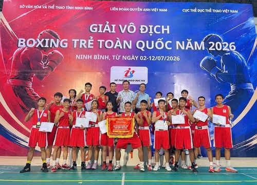 Đội tuyển boxing Gia Lai giành ngôi nhất toàn đoàn nội dung nam lứa tuổi 17-18 tại Giải vô địch boxing trẻ toàn quốc 2026. Ảnh: ĐVCC