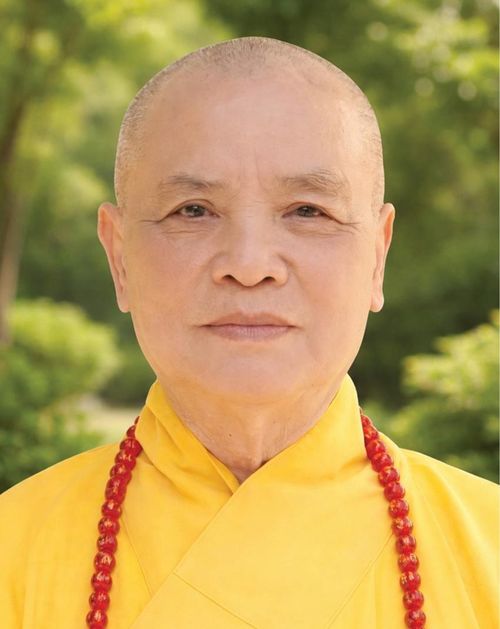 Hòa thượng Thích Huệ Phước, Phó Trưởng ban Thường trực Ban Trị sự Giáo hội Phật giáo Việt Nam TP. Huế, đại biểu HĐND thành phố. Ảnh: NVCC