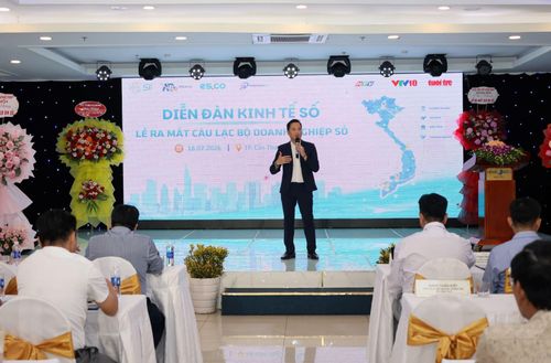 Tiến sĩ Nguyễn Trung Kiên - Viện trưởng Viện Chiến lược Công nghệ và đổi mới sáng tạo chia sẻ tại Diễn đàn