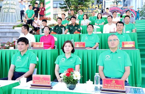 Các đại biểu dự Lễ phát động. (Nguồn ảnh: Cổng thông tin điện tử tỉnh Phú Thọ)