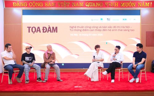 Tọa đàm "Nghệ thuật công cộng và bản sắc đô thị Hà Nội - Từ những điểm can thiệp đến hệ sinh thái sáng tạo". Ảnh: Quang Thái.