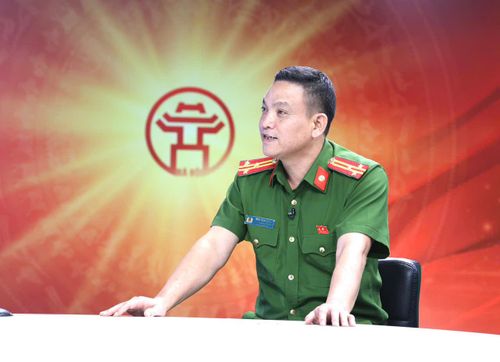 Thượng tá Ngô Tiến Long khẳng định, yếu tố quyết định trong phòng cháy, chữa cháy vẫn là ý thức của mỗi người dân. Ảnh: Thanh Hải