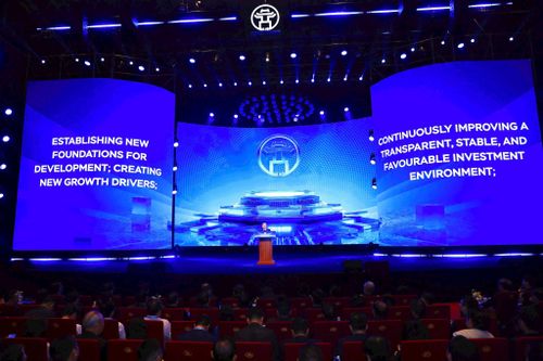Quang cảnh Hội nghị công bố Quy hoạch tổng thể Thủ đô Hà Nội tầm nhìn 100 năm và Xúc tiến đầu tư năm 2026. Ảnh: Quang Thái