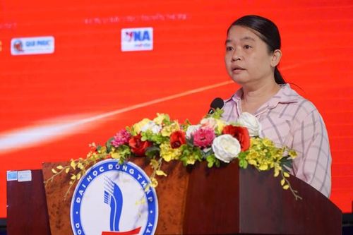 Chị Trần Kim Dương đã vận động cả nhà đi hiến máu. 