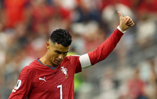  Giữa giải đấu khắc nghiệt nhất lịch sử, những ngôi sao ngoài 35 tuổi như Lionel Messi, Cristiano Ronaldo hay Luka Modric vẫn là điểm tựa của các đội tuyển. 