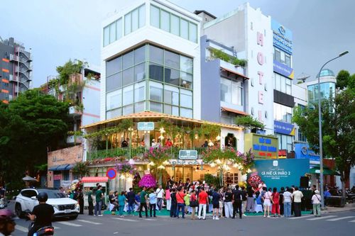 Chi nhánh mới nằm tại ngã 3 ở phường Xuân Hòa (TP.HCM).