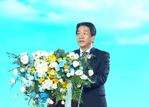 Ông Nguyễn Long Biên - Phó Chủ tịch Thường trực UBND tỉnh Khánh Hòa phát biểu