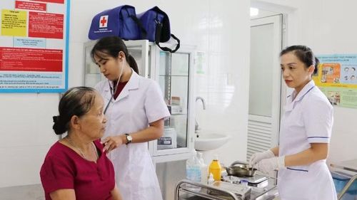Trạm Y tế xã Phú Ninh hiện có 28 cán bộ, chưa đạt chỉ tiêu được giao.