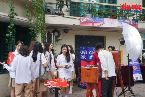 Những hoạt động tương tác sáng tạo góp phần kết nối ký ức lịch sử với trải nghiệm của người trẻ, lan tỏa giá trị của hòa bình và lòng biết ơn các thế hệ đi trước.