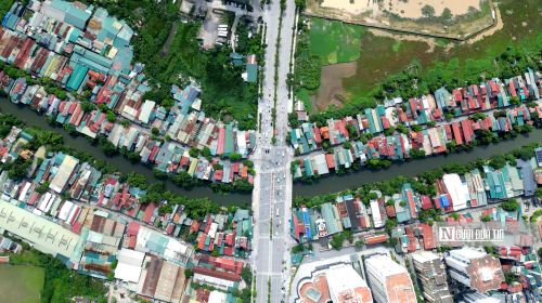 Các địa phương và nhân dân khu vực mong muốn sớm xử lý ô nhiễm môi trường, kết nối giao thông. Tại Hội nghị lần thứ sáu Ban chấp hành Đảng bộ thành phố Hà Nội khóa XVIII, Phó Chủ tịch UBND thành phố Hà Nội Bùi Duy Cường trình bày Tờ trình chủ trương đầu tư Dự án đầu tư xây dựng, tu bổ sung yếu hệ thống đê điều, nạo vét và xử lý ô nhiễm môi trường sông Nhuệ.