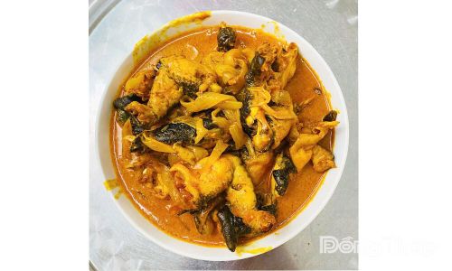 Món ếch xào cà ri thơm béo.