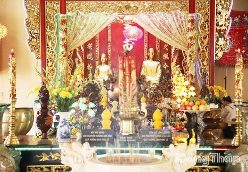 Ông, bà Đỗ Công Tường có công khai khẩn đất hoang, lập chợ và hết lòng vì cuộc sống của người dân.