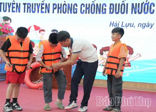 Đoàn thanh niên xã Hải Lựu tổ chức hoạt động hè 2026, trang bị kiến thức phòng, chống đuối nước và tai nạn thương tích cho thiếu nhi.