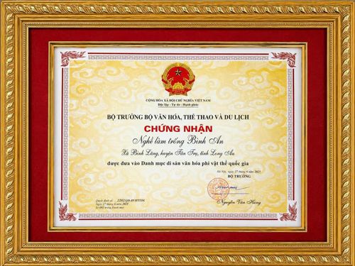 Nghề làm trống Bình An được ghi danh vào Danh mục Di sản văn hóa phi vật thể quốc gia, khẳng định giá trị của làng nghề truyền thống hơn 150 năm tuổi. Ảnh: Đông Dương.