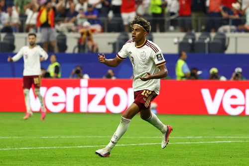 Tây Ban Nha sở hữu hàng phòng ngự an toàn tuyệt đối tại World Cup 2026 nhưng vẫn có những ngôi sao tấn công giải quyết trận đấu như Yamal. (Ảnh: Reuters)