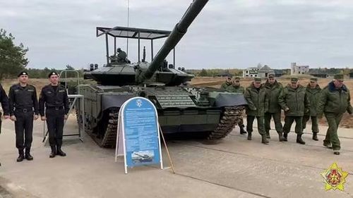 Theo nhận xét, xe tăng T-72BM2 của Belarus có thể cạnh tranh với những mẫu chiến xa hiện đại của Nga trên thị trường vũ khí quốc tế, nếu Minsk quyết định tham gia những gói thầu nâng cấp xe tăng T-72 tại các quốc gia châu Á và châu Phi.
