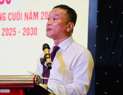 Ông Y Giang Gry Niê Knơng, Ủy viên Đoàn Chủ tịch Ủy ban Trung ương MTTQ Việt Nam, Phó Bí thư Tỉnh ủy, Chủ tịch Ủy ban MTTQ Việt Nam tỉnh phát biểu khai mạc. Ảnh: MH.