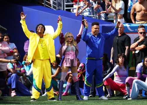  Cơ quan quyền lực bóng đá thế giới cho biết sự kiện sẽ hỗ trợ Quỹ Giáo dục FIFA Global Citizen thông qua khoản gây quỹ 100 triệu USD dành cho các dự án về giáo dục và phát triển cơ hội bóng đá trên toàn cầu. Ảnh: Reuters. 