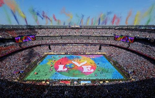  Màn trình diễn đặc biệt tại New Jersey đánh dấu bước thay đổi lớn trong cách FIFA tổ chức trận đấu quan trọng nhất World Cup, đưa chung kết bóng đá thế giới đến gần hơn với mô hình giải trí toàn cầu như Super Bowl. Ảnh: Reuters. 