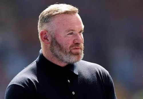 Wayne Rooney không hài lòng với show diễn giữa trận chung kết World Cup 2026.