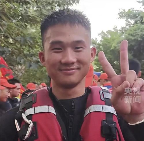 Liang Huan nhận được nhiều lời khen ngợi trên mạng xã hội.