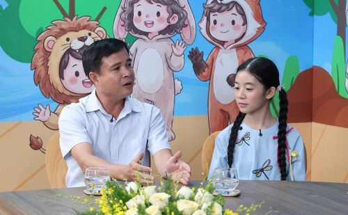Ông Phạm Hồng Tuấn, Trưởng khoa Thẩm mỹ Nghệ thuật, Nhà Thiếu nhi TP.HCM