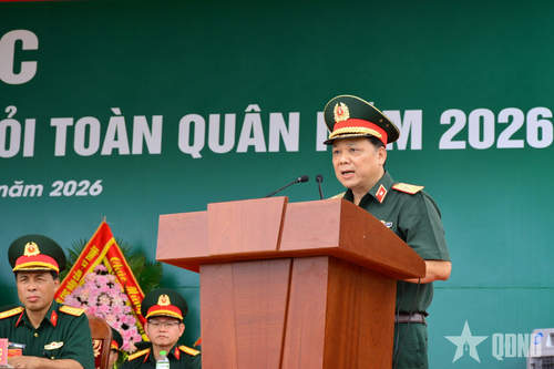 Thiếu tướng Hoàng Đạo Nhật Yên, Cục trưởng Cục Quân khí, Trưởng Ban tổ chức hội thi phát biểu tại buổi khai mạc.