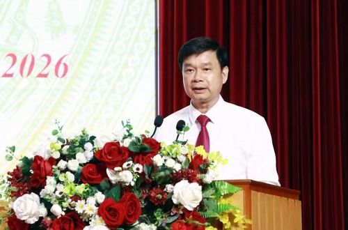 Ông Phạm Xuân Đài được bầu giữ cương vị Chủ tịch UBND đặc khu Vân Đồn. Ảnh: Báo Quảng Ninh.